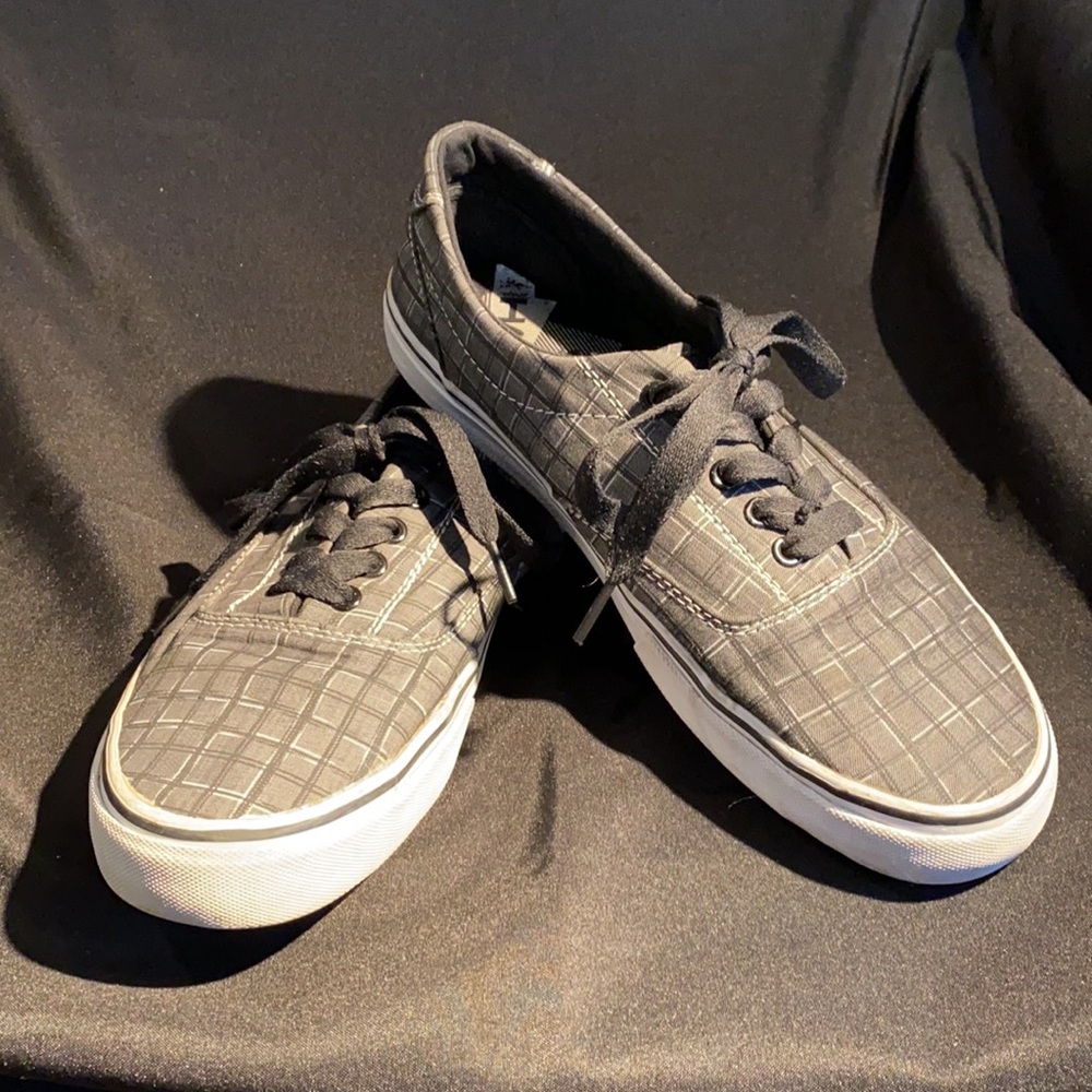 Tony Hawk Black Plaid Skater Sneakers